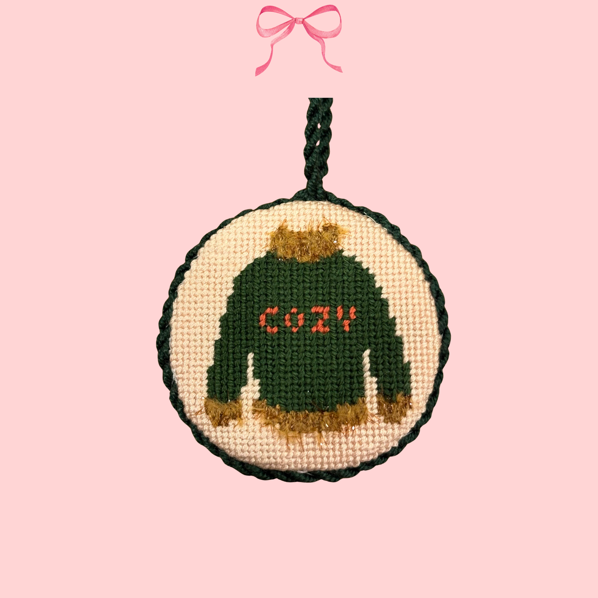 Cozy, 2.25" Round on 18 Mesh