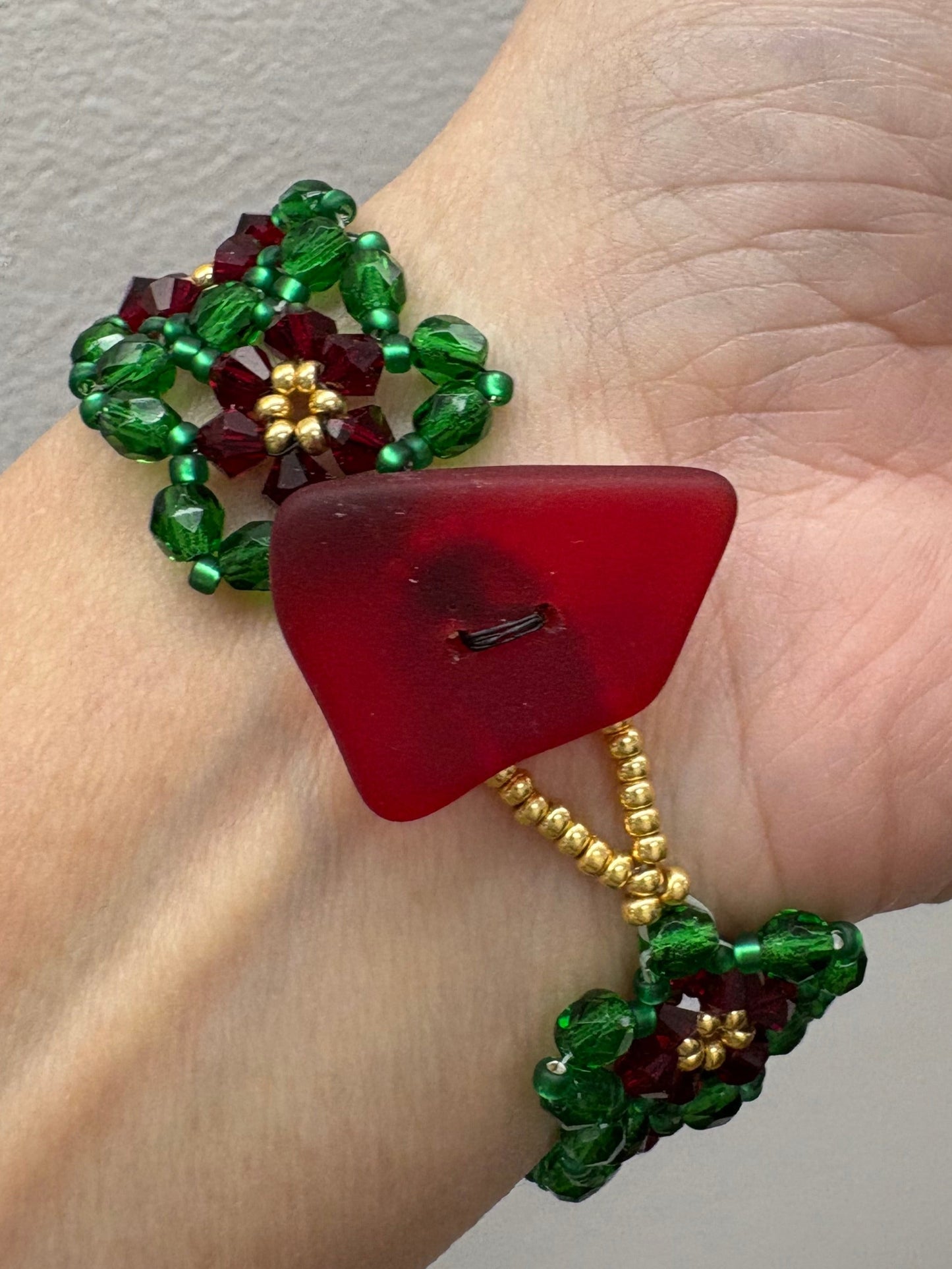 Christmas Bloom Bracelet, Handwoven with glass beads