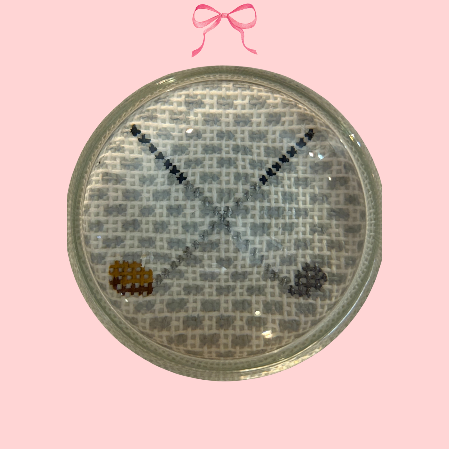 Golf Ball with Clubs on 18 Mesh
