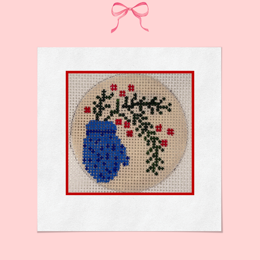 Mitten, Vintage Style on 18 Mesh